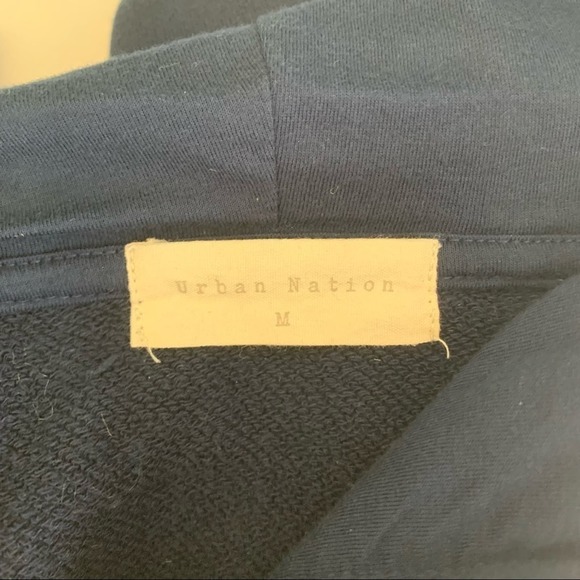 Urban Nation NYC Cropped Hoodie Medium - Picture 4 of 6